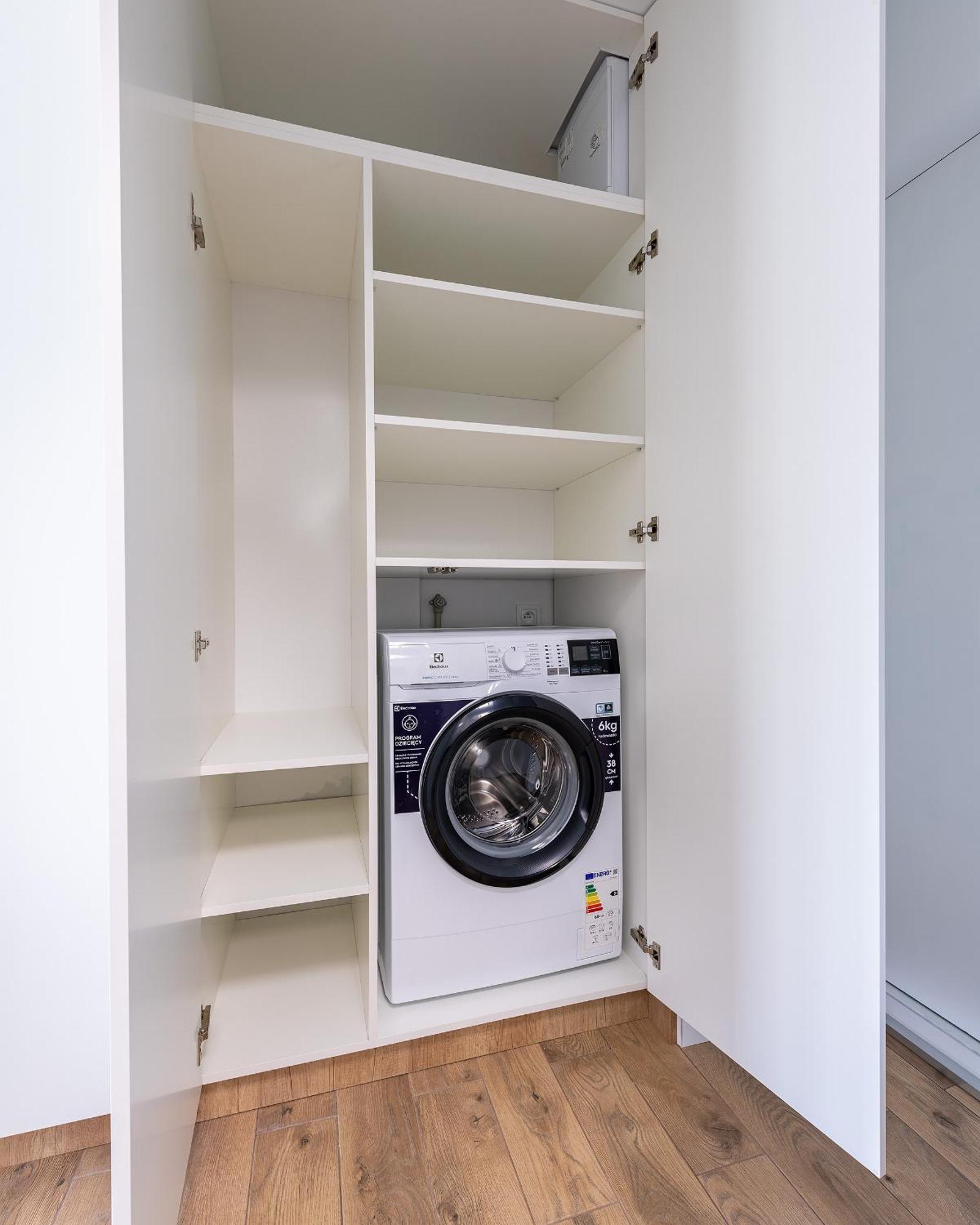 Wrzeciono 12 - Piekny Apartament Obok Szpitala Bielanskiego Oraz Awf, Bezplatna Strefa Parkowania - 400m Do Stacji Metra - Good Appartement